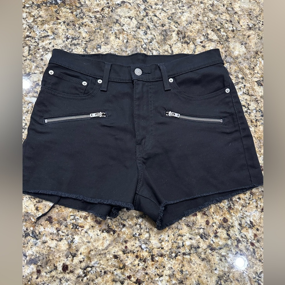 Levi’s High Rise Shorts EUC size 30